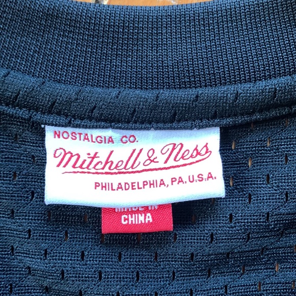 Mitchell & Ness Toronto Raptors Black Mesh Jersey Shirt - Picture 4 of 4